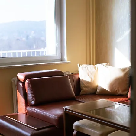 Comfortable 3city With Balcony By Renters شقة