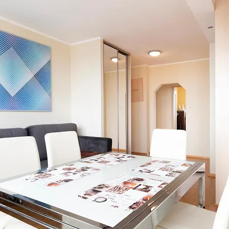 شقة Comfortable 3city With Balcony By Renters *