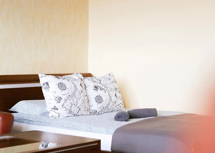 公寓 Comfortable 3city With Balcony By Renters 索波特